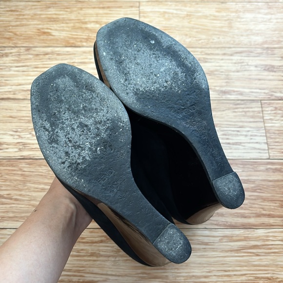 Fendi wedges in fair condition - Picture 8 of 8